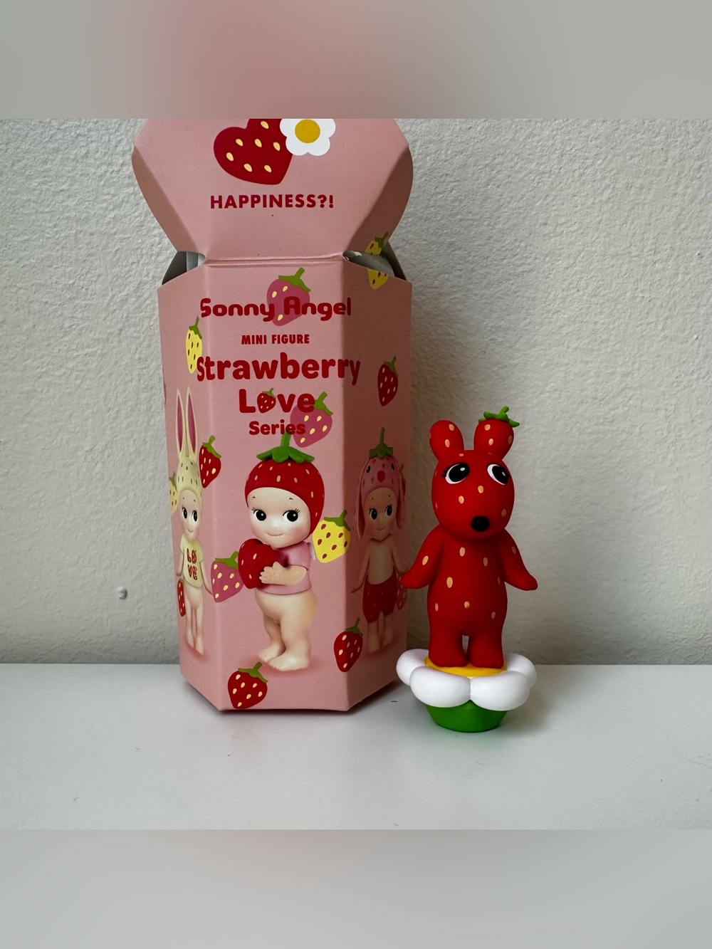 Sonny Angel Strawberry Love Series Robby (Secret)
